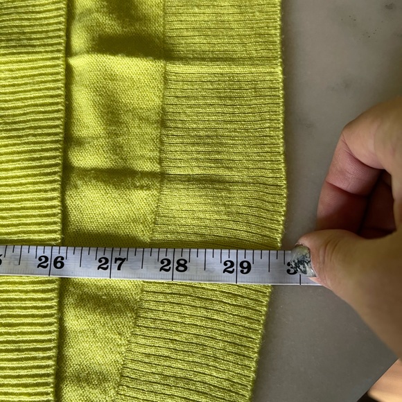 Apt 9 Lime green sweater - Picture 3 of 4
